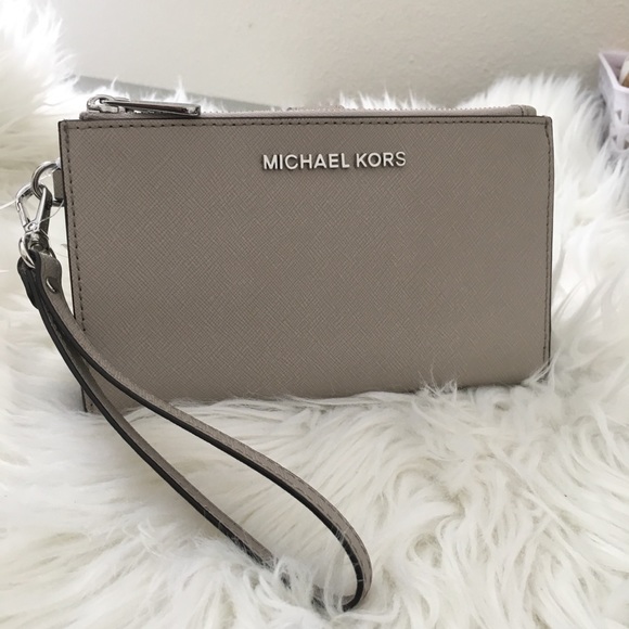 Michael Kors Handbags - New Michael Kors Large Double Zipper wallet